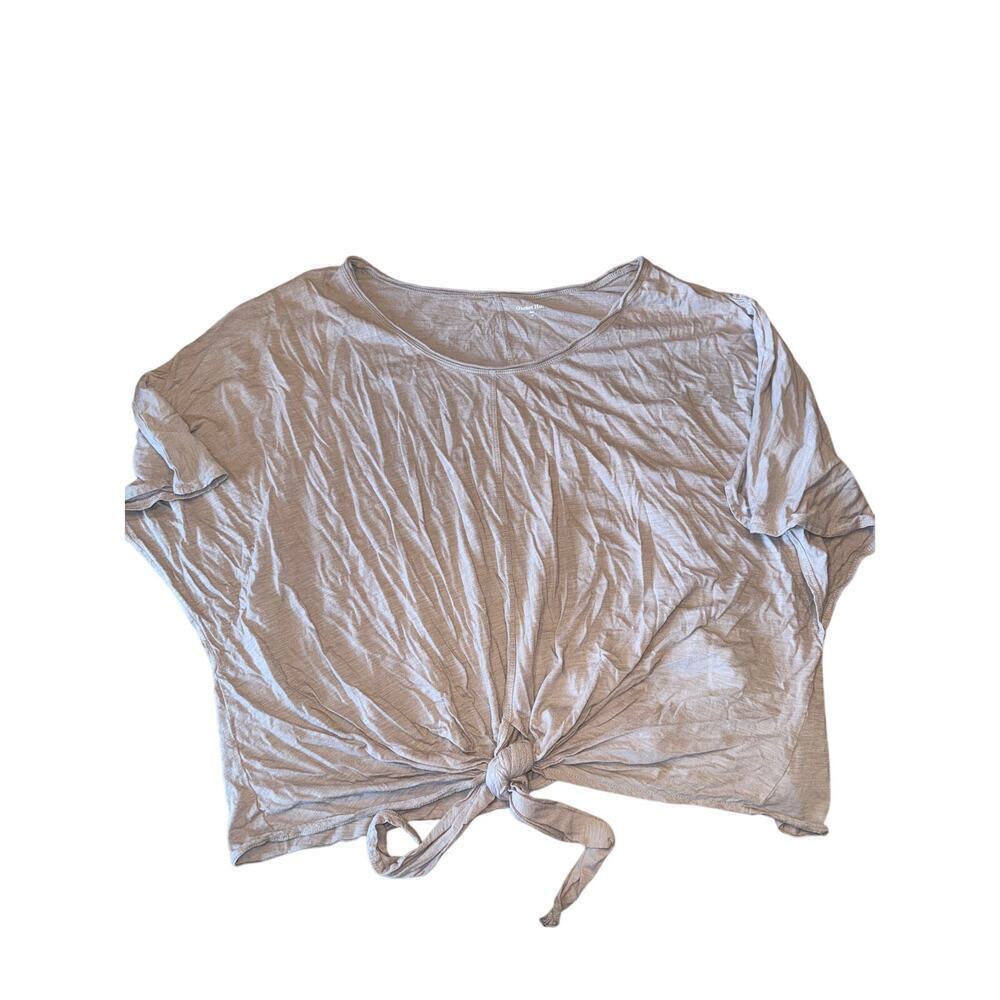 GARNET HILL top size Medium